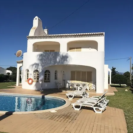 Natalia - Great Pool Area Short Walk To Coelho Beach - Perfect For Families Villa *